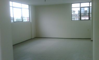 EN VENTA EDIFICIO DENTRO DE PLAZA COMERCIAL PARA BODEGA U OFICINAS