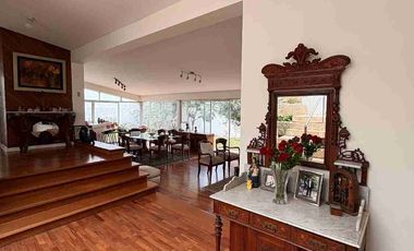 SE VENDE CASA EN EL DISTRITO DE LA MOLINA