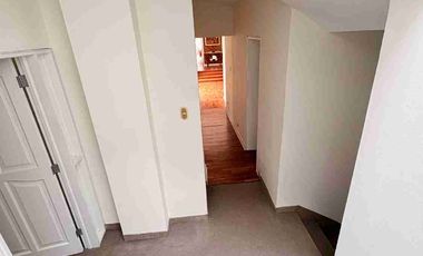 SE VENDE CASA EN EL DISTRITO DE LA MOLINA