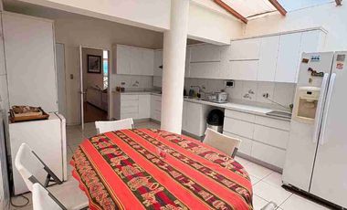 SE VENDE CASA EN EL DISTRITO DE LA MOLINA