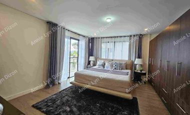 Overlooking House for sale in Teresa Heights