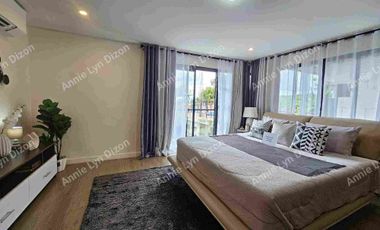 Overlooking House for sale in Teresa Heights