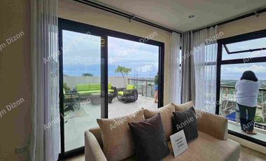 Overlooking House for sale in Teresa Heights