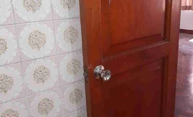 VENDO CASA FRENTE A PARQUE CERCA A LA PRE DE LIMA