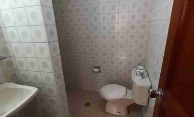 VENDO CASA FRENTE A PARQUE CERCA A LA PRE DE LIMA