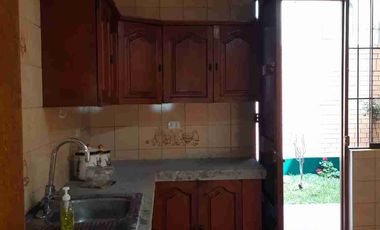 VENDO CASA FRENTE A PARQUE CERCA A LA PRE DE LIMA
