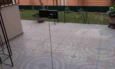 VENDO CASA FRENTE A PARQUE CERCA A LA PRE DE LIMA