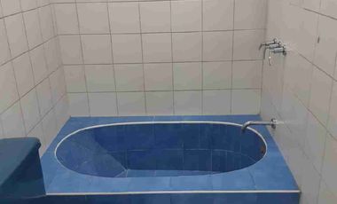 VENDO CASA FRENTE A PARQUE CERCA A LA PRE DE LIMA