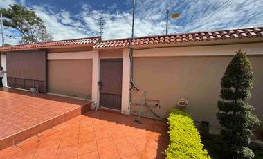 vendo casa  av de las Américas.