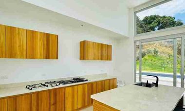 vendo casa en Yunguilla sector Sulupali Chico cuenca ecuador