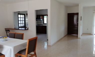 CASA AMPLIA EN CHETUMAL FRENTE A LA BAHIA