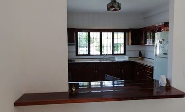 CASA AMPLIA EN CHETUMAL FRENTE A LA BAHIA