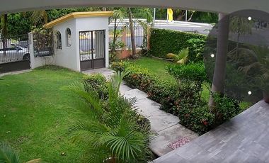 CASA AMPLIA EN CHETUMAL FRENTE A LA BAHIA