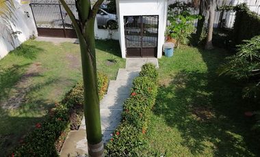 CASA AMPLIA EN CHETUMAL FRENTE A LA BAHIA