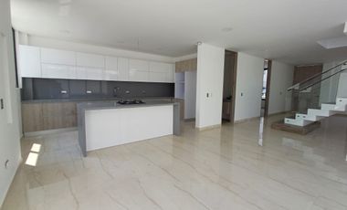 VENDO CASA EN CONDOMINIO  LAS MERCEDES JAMUNDI VALLE