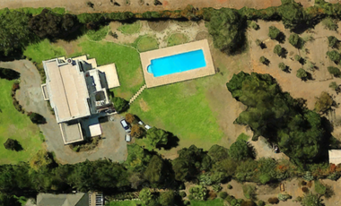 Polo Rayen, maravillosa casa  de 2 pisos en parcela en condominio seguro Colina, excelentes servicios