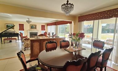 Polo Rayen, maravillosa casa  de 2 pisos en parcela en condominio seguro Colina, excelentes servicios