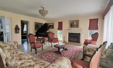 Polo Rayen, maravillosa casa  de 2 pisos en parcela en condominio seguro Colina, excelentes servicios