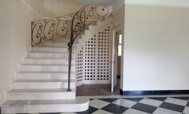 RENTA CASA EN FRAA. COL. LOMAS DE CORTES, CUERNAVACA