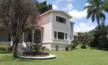 RENTA CASA EN FRAA. COL. LOMAS DE CORTES, CUERNAVACA