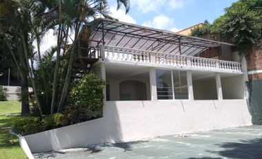 RENTA CASA EN FRAA. COL. LOMAS DE CORTES, CUERNAVACA