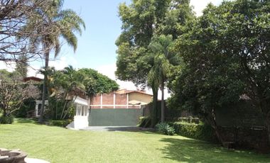 RENTA CASA EN FRAA. COL. LOMAS DE CORTES, CUERNAVACA