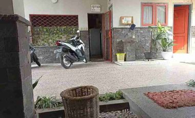 Murah banget !!! Siapa cepat dia dapat !! Rumah bonus kost aktif di dalam komplek area kerkoff leuwigajah cimahi