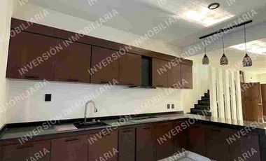 CASA DE 3 RECÁMARAS Y 3 BAÑOS EN VENTA EN ESQUINA, EL MORRO, BOCA DEL RIO ACABADOS DE LUJO, COCINA INTEGRAL, PORTRON ELÉCTRICO.