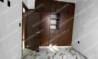 CASA DE 3 RECÁMARAS Y 3 BAÑOS EN VENTA EN ESQUINA, EL MORRO, BOCA DEL RIO ACABADOS DE LUJO, COCINA INTEGRAL, PORTRON ELÉCTRICO.