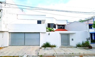 SE vende bonita casa Av. Cedros, Arboledas, Tuxtla Gutiérrez, Chiapas, México