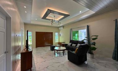 Beautiful Big House in Valencia