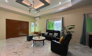 Beautiful Big House in Valencia