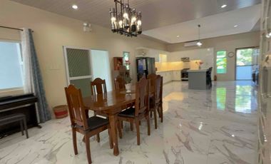 Beautiful Big House in Valencia