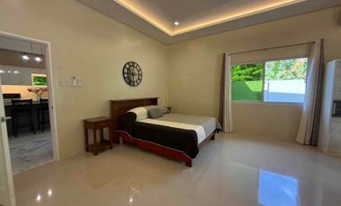 Beautiful Big House in Valencia