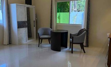 Beautiful Big House in Valencia