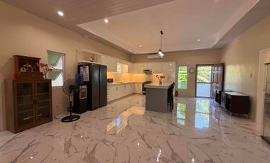 Beautiful Big House in Valencia