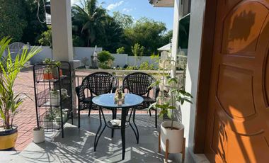 Beautiful Big House in Valencia