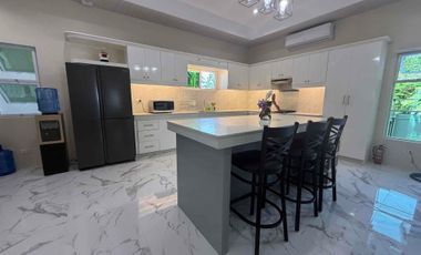 Beautiful Big House in Valencia