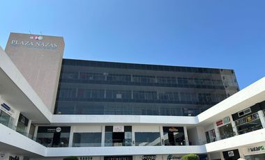 Venta de oficina de 80 m2 con terraza dentro de Plaza comercial 