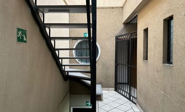 Edificio en venta con 12 espacios ideal para oficinas en Zaragoza