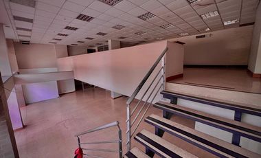 OFICINA EN VENTA  AVENIDA LAS VEGAS ENVIGADO