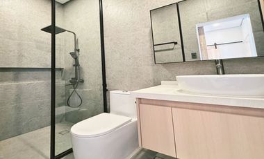 4BR House for Sale in Exclusive Better Living Parañaque City Nr. C5 Extension and Skyway