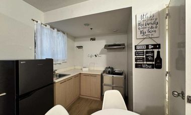 FOR RENT - 2 BEDROOM FULLY FURNISHED UNIT IN PINE SUITES TAGAYTAY