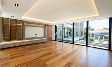 Ayala Alabang House For Sale!