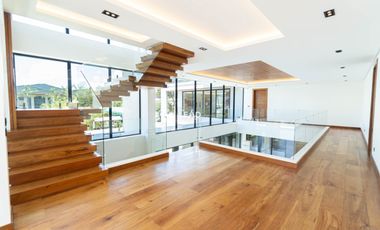 Ayala Alabang House For Sale!