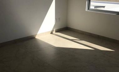 RENTA DE CASA EN SOBERNA DE 4 RECAMARAS UNA EN PLANTA BAJA