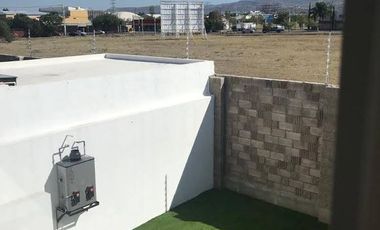 RENTA DE CASA EN SOBERNA DE 4 RECAMARAS UNA EN PLANTA BAJA