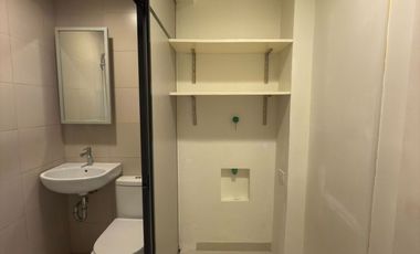 2 Bedroom Unit at 32 Sanson for Rent