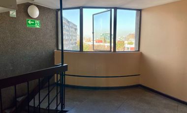 METRO PEDRO DE VALDIVIA – LINDA VISTA, LUMINOSO Y AMPLIO DEPARTAMENTO 4 DORMITORIOS 2 BAÑOS - TORRES CARLOS ANTÚNEZ PROVIDENCIA