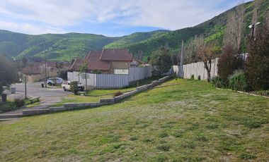 Casa En Venta En Camino Los Fresnos, sector exclusivo y con seguridad - Huechuraba